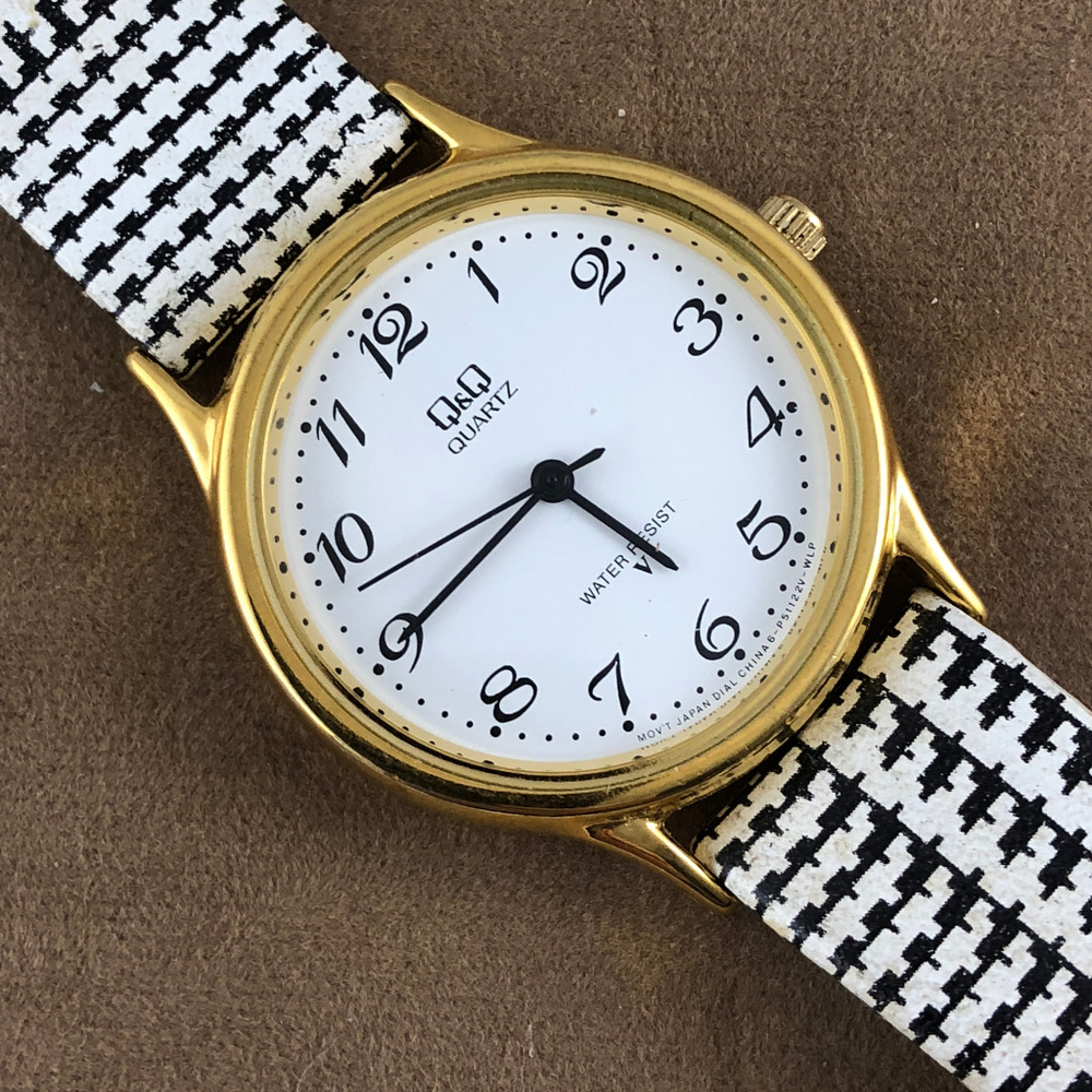 Q&Q Gold Tone Black And White Watch Stocking Stuff